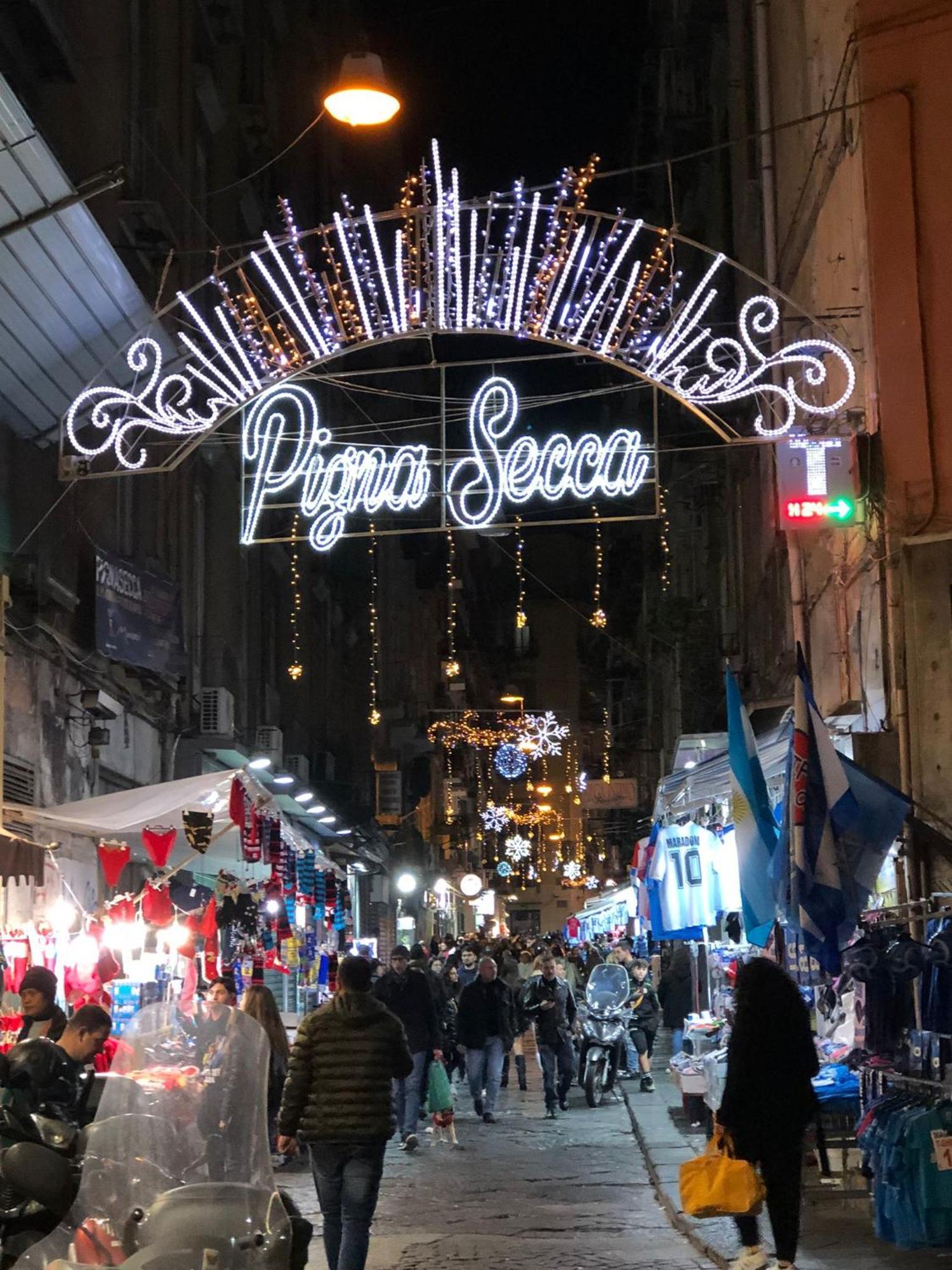Piazza Carita' Centro Storico Leilighet Napoli Eksteriør bilde