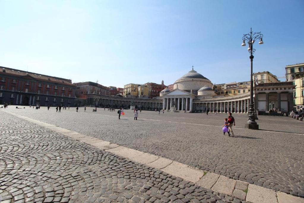 Piazza Carita' Centro Storico Leilighet Napoli Eksteriør bilde
